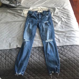 Garage Size 01 Jeans